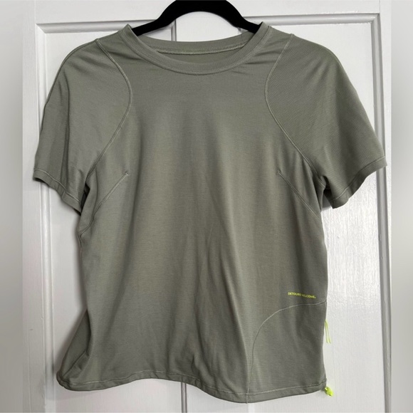 lululemon athletica Tops - Lululemon Cinched Hem Women's Olive Green Athletic Top